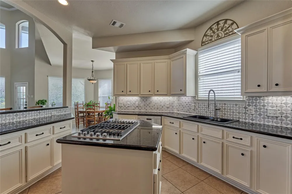 237 Blue Heron Drive Montgomery, TX 77316