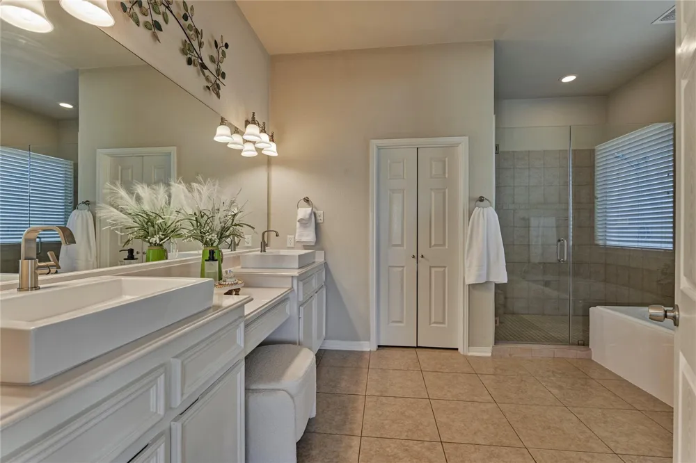 237 Blue Heron Drive Montgomery, TX 77316