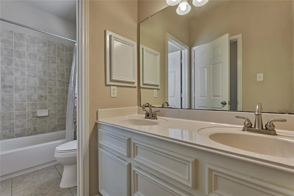 237 Blue Heron Drive Montgomery, TX 77316