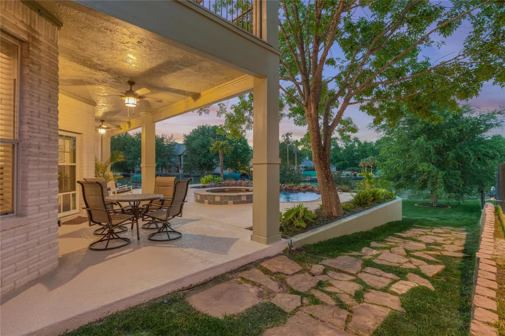237 Blue Heron Drive Montgomery, TX 77316