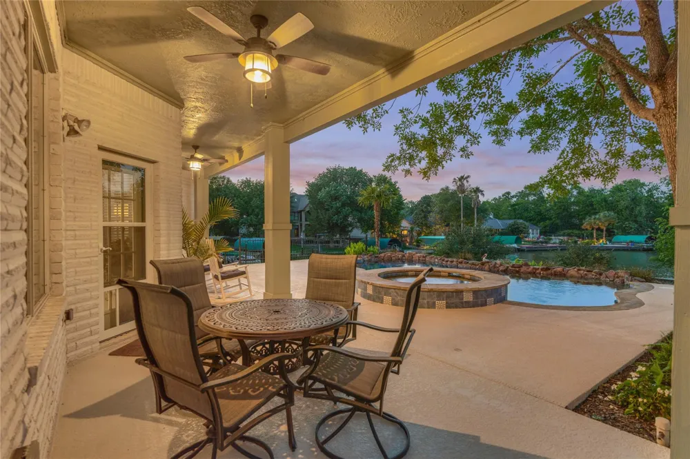 237 Blue Heron Drive Montgomery, TX 77316