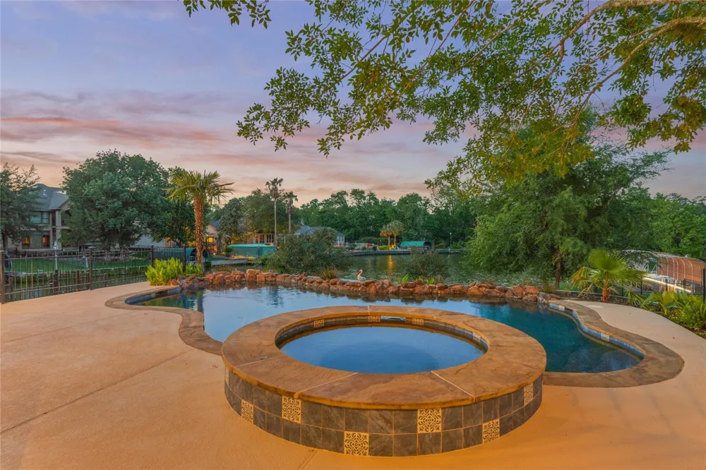 237 Blue Heron Drive Montgomery, TX 77316
