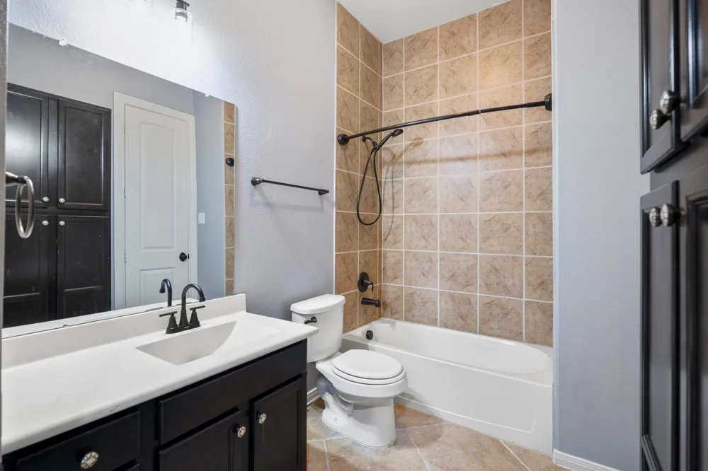 104 Camden Hills Drive Montgomery, TX 77356