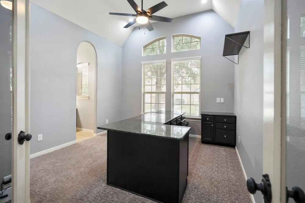 104 Camden Hills Drive Montgomery, TX 77356