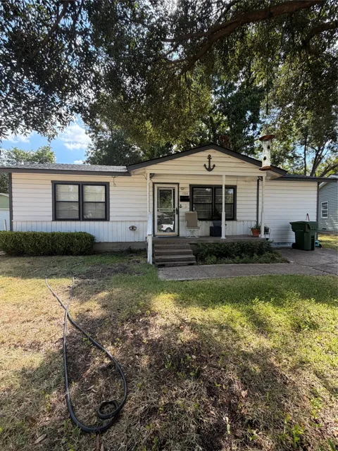 1324 Dale Drive