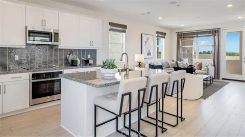 2635 E Lincoln Paseo