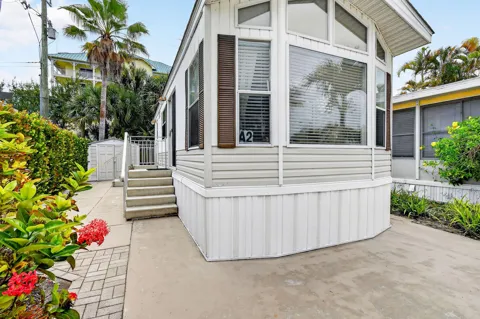 900 Juno Ocean Walk #2