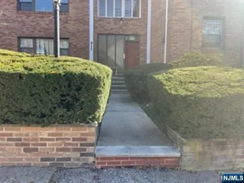 911 Teaneck