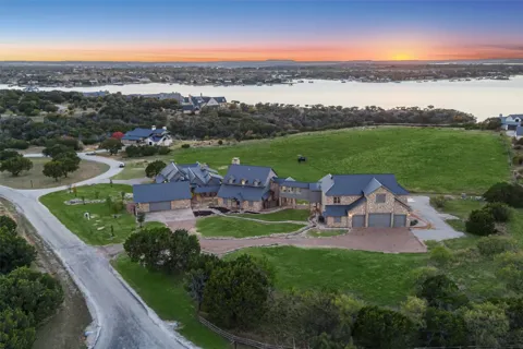 1091 Hill Country Court