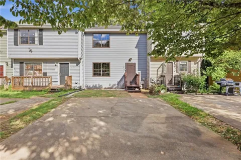 6977 Flagstone Drive