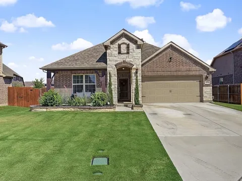 804 Sweeping Butte Drive