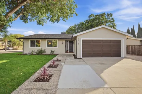 6575 Kaneko Drive
