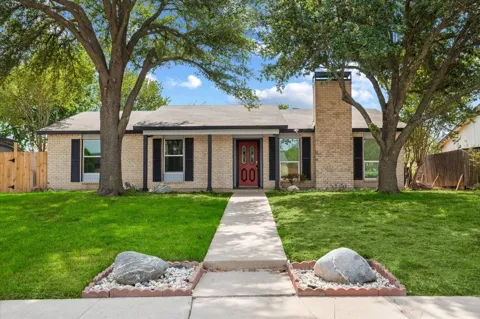 1206 Oakbluff Drive
