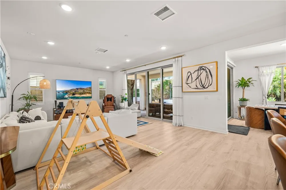 2531 E Violet Ontario, CA 91762