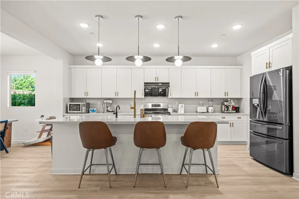2531 E Violet Ontario, CA 91762