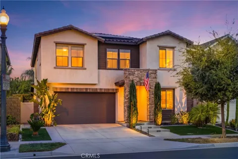 2531 E Violet
