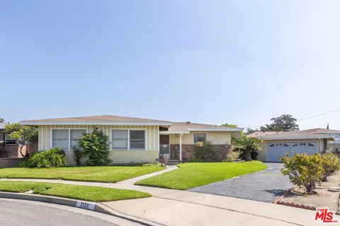 2120 E Napa Place