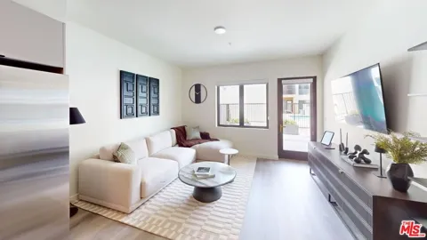 127 W Pomona Avenue #623