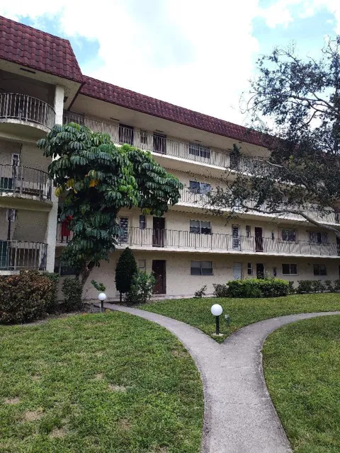 3330 SPANISH MOSS TERRACE #110