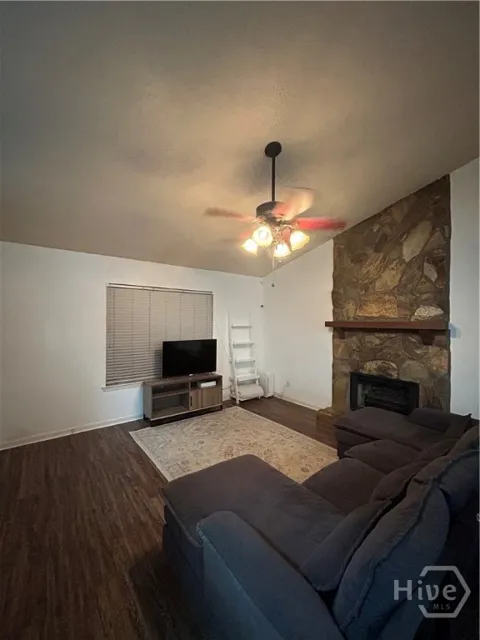 109 Live Oak Circle