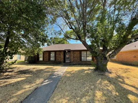 2310 Windridge Lane