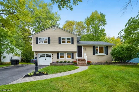 123 River Bend Rd