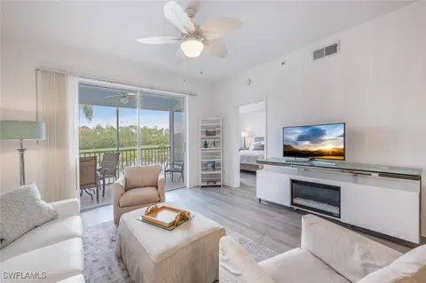 Arbor Lakes Court #624