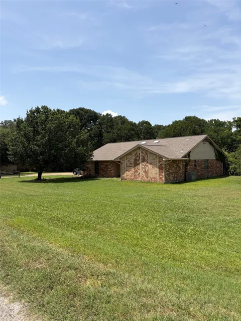 200 Windridge Trail