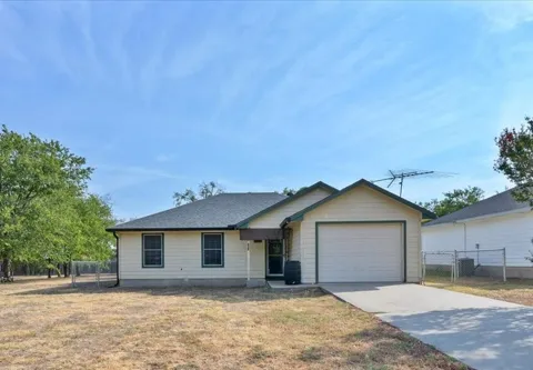 401 S Llano Street