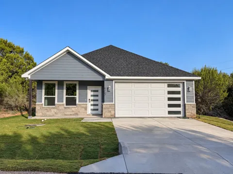 5907 Black Pine Circle