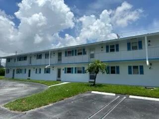 1115 LAKE TERRACE #210