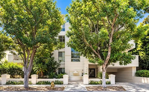 1401 S Bentley Avenue #403