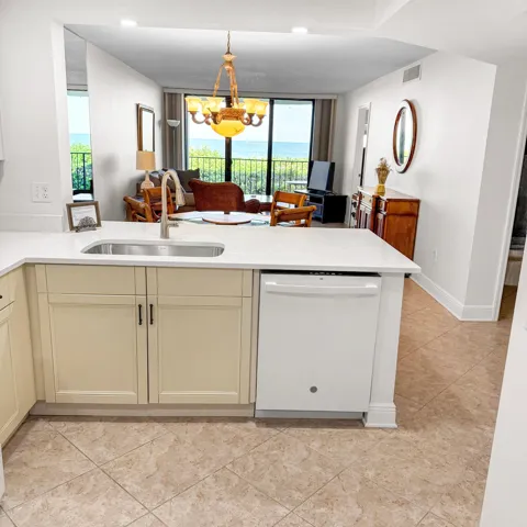 4200 HIGHWAY A1A #215