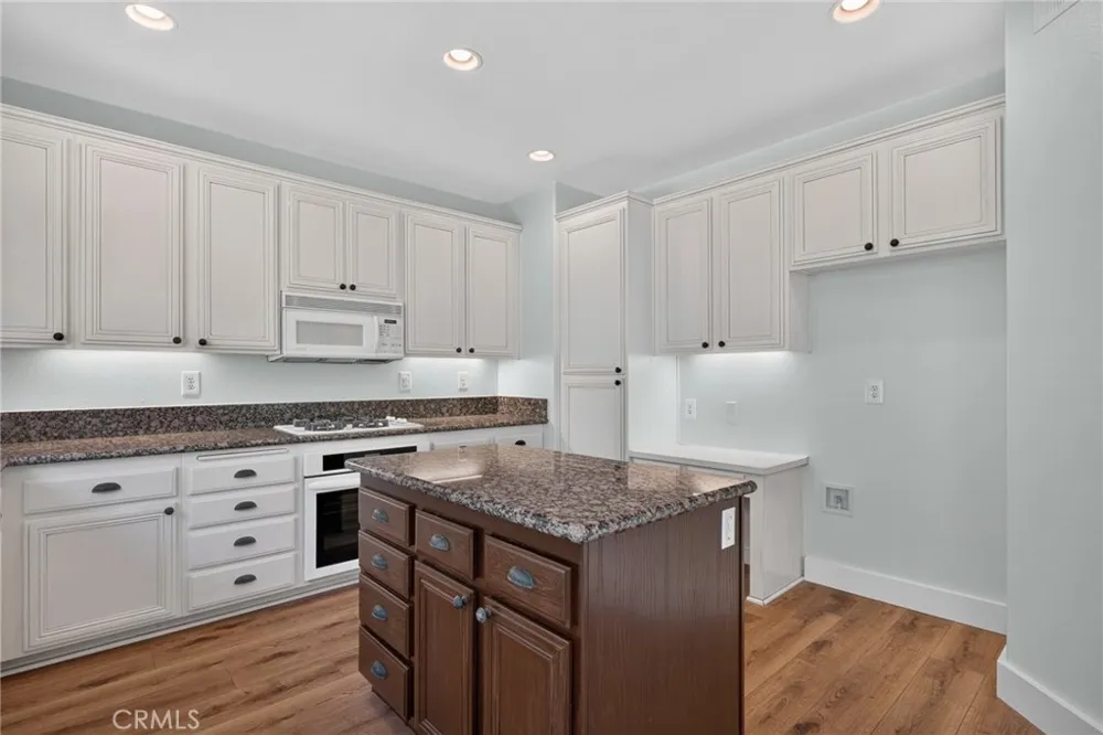 6031 E Hummingbird Court Orange, CA 92869