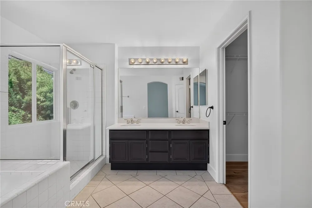 6031 E Hummingbird Court Orange, CA 92869