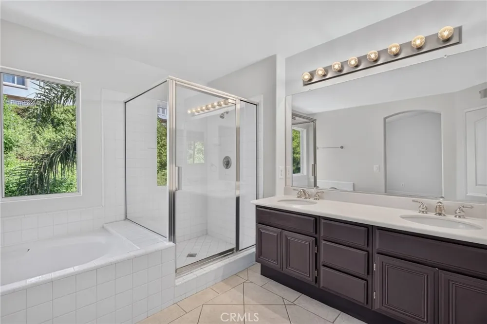6031 E Hummingbird Court Orange, CA 92869
