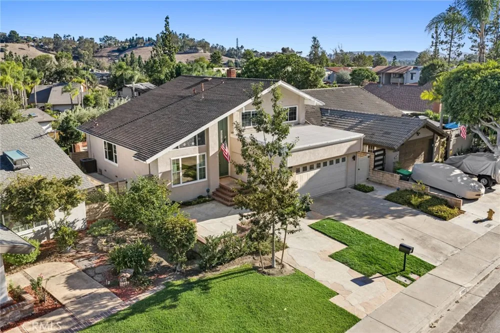 25182 Stockport Laguna Hills, CA 92653