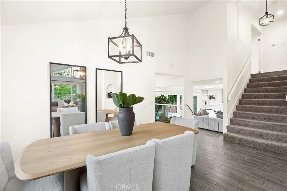 25182 Stockport Laguna Hills, CA 92653