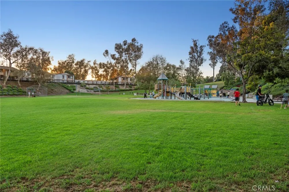 25182 Stockport Laguna Hills, CA 92653