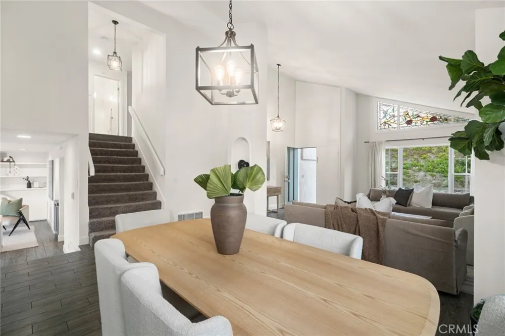 25182 Stockport Laguna Hills, CA 92653