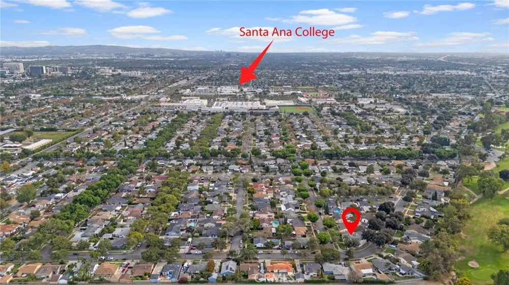 2422 Forest Santa Ana, CA 92706