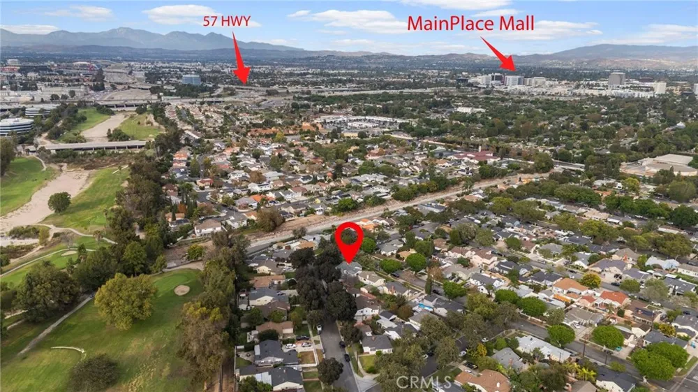 2422 Forest Santa Ana, CA 92706
