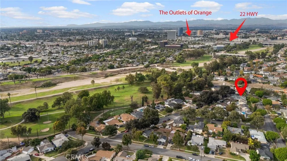 2422 Forest Santa Ana, CA 92706