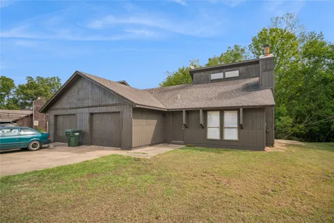 636 Earthside Drive #A&B