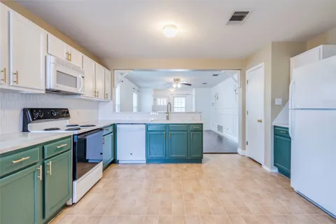 12824 Saint Mary Drive
