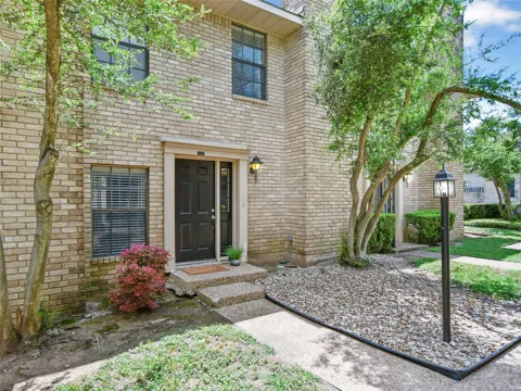 8400 Jamestown Drive #430