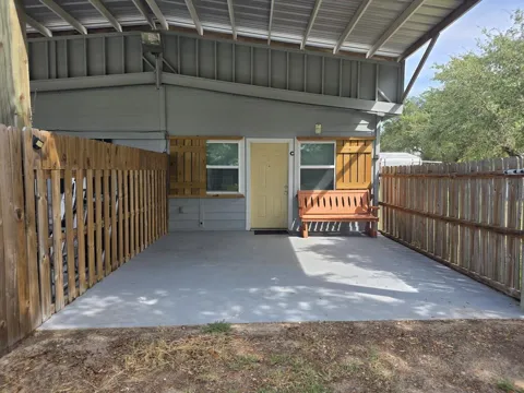 121 Bernardy #Unit C