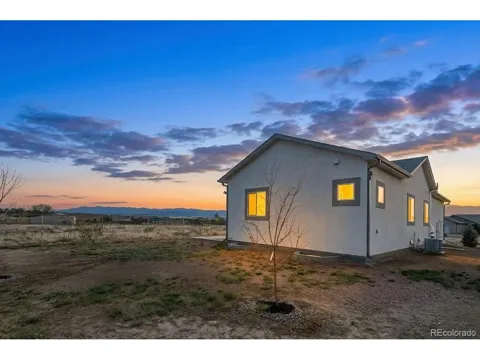 764 S Granito Vista Lane
