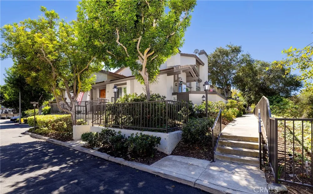 11 Sunshine Irvine, CA 92603