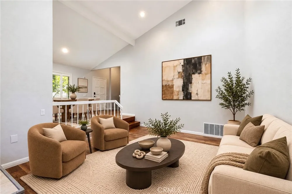 11 Sunshine Irvine, CA 92603